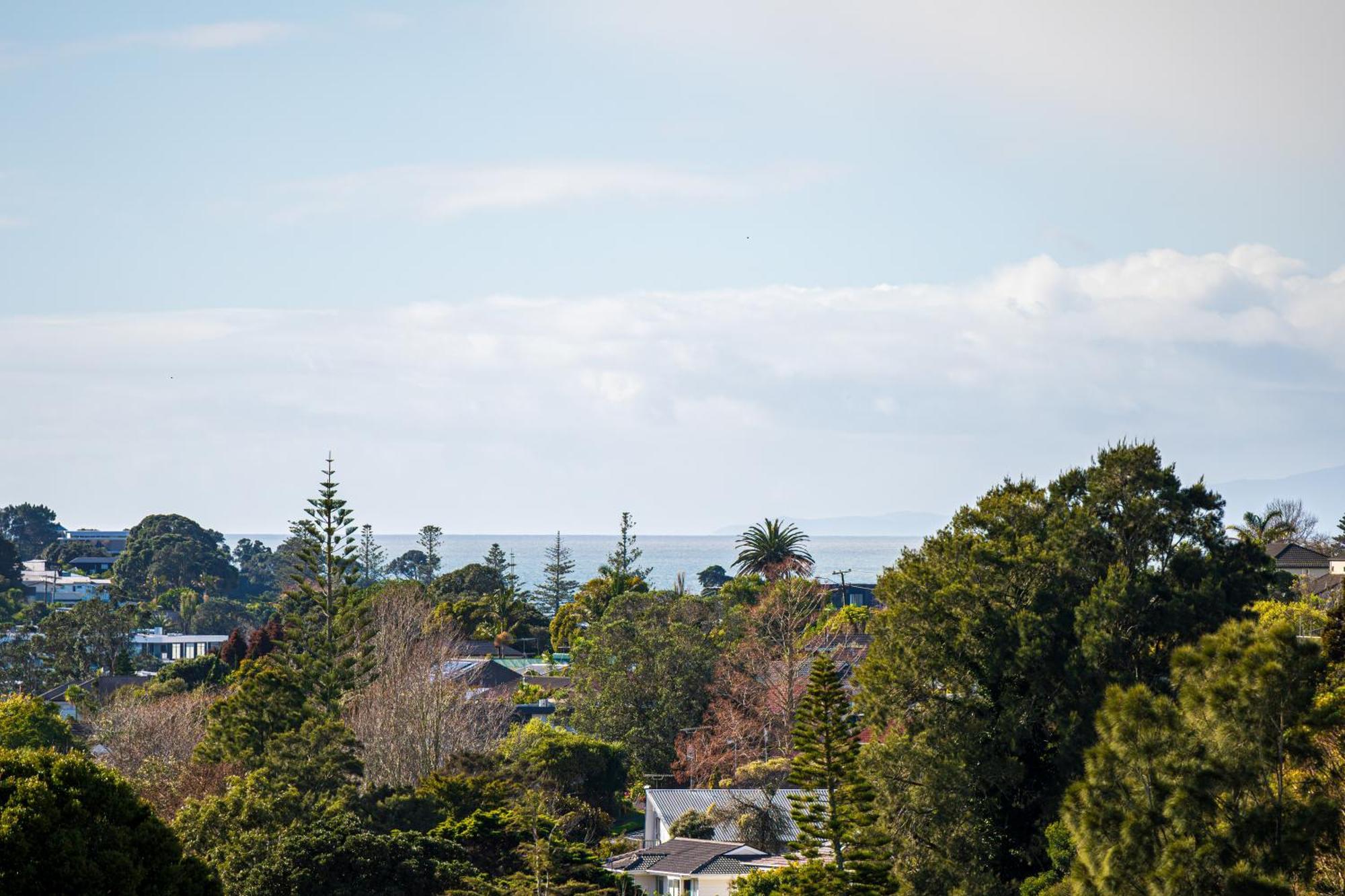 Villa With Pool In Browns Bay Auckland Kültér fotó